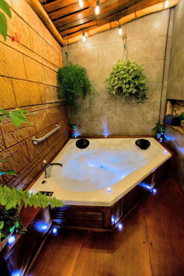 Casa Suculenta ,Monteverde Con Jacuzzi Privado Y Lavanderia Buitenkant foto